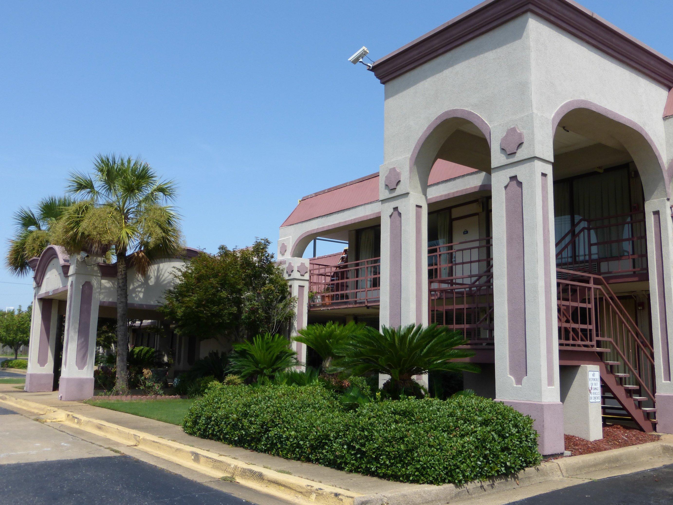 Red Roof Inn Montgomery - Midtown Exterior photo